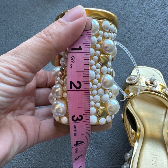 Gianni Bini Penei Metallic Pearl Ornament Detail Slide Sandals 8M Gold (NWOB) - Picture 11 of 11